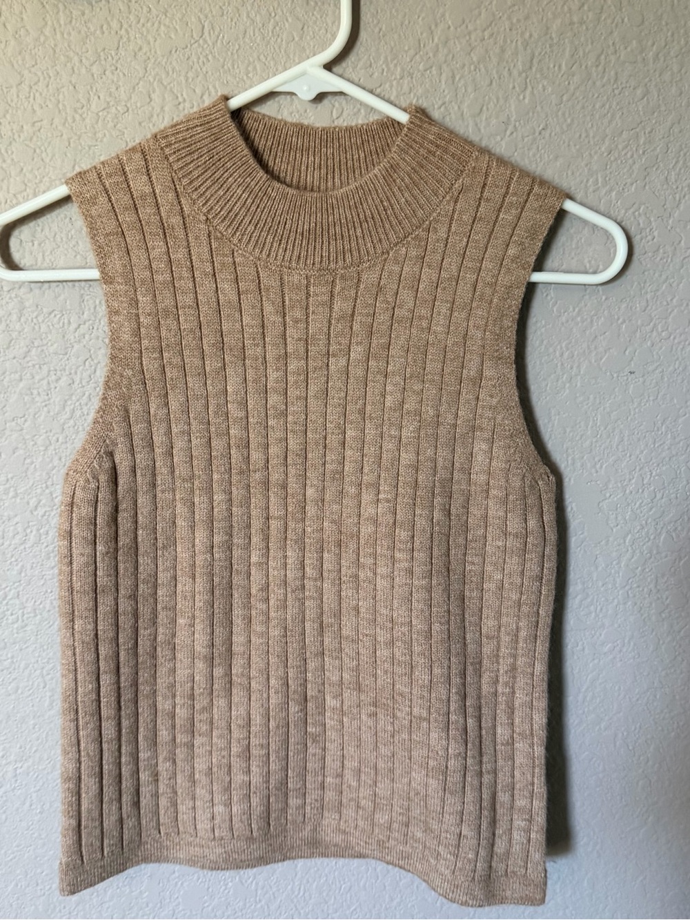 S. CHRISTINA Womens L/XL (runs small) 100% Cashmere Sleeveless Knit Top Sweater